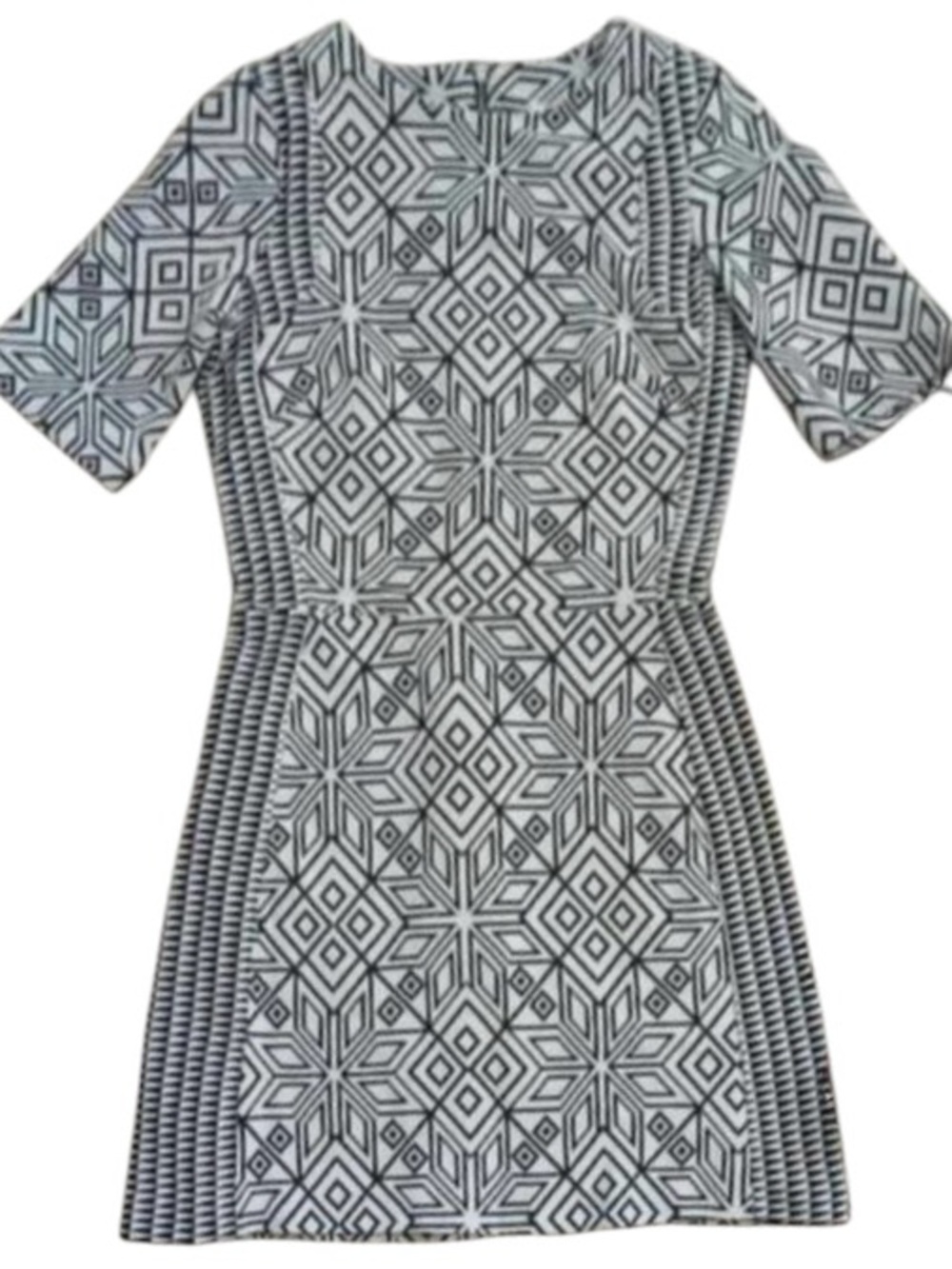 H&M Geometric bodycon mini dress. Black & White Size 6. Short sleeve, fitted.